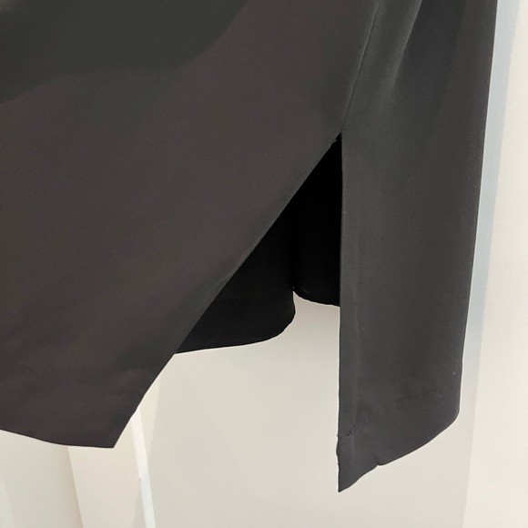 The “just enough skin” top! - Picture 2 of 4